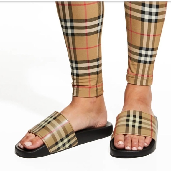 Burberry Furley Vintage Check Slide Sandals - Picture 1 of 12